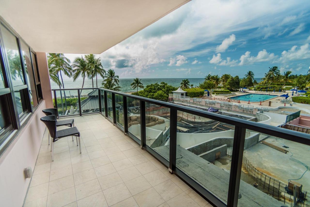 The Alexander Beach Residences Маями Бийч Екстериор снимка